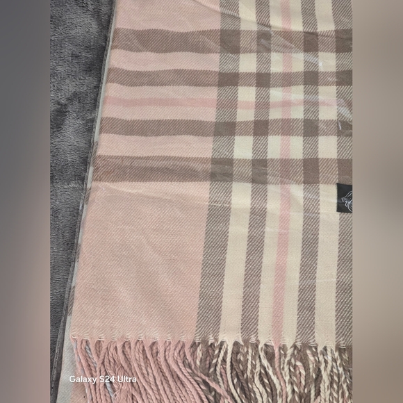 Cashmere/Viscose shawl scarves bundle - Picture 4 of 4